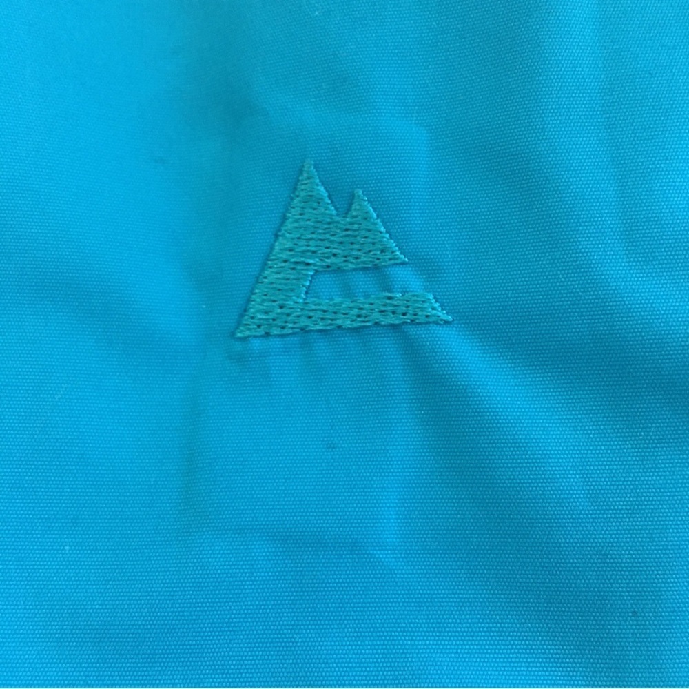 One valley Blue Hooded Rain Jacket small - Picture 2 of 9